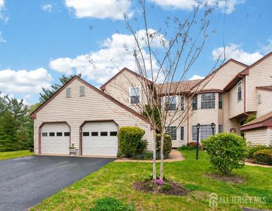 4 James Polk Ct #B