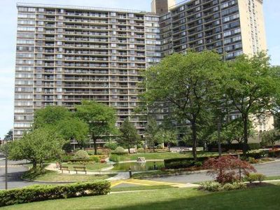 2 Bay Club Dr APT 7A