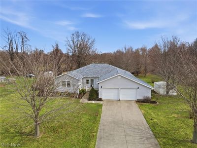 28 Lake Park Dr