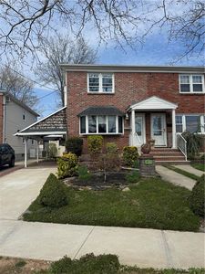 87 Tysens Ln