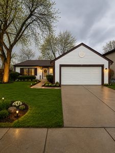 208 Albert Dr