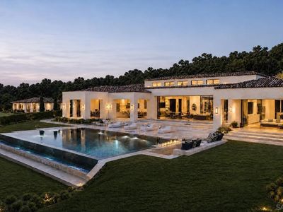 6858 Las Colinas