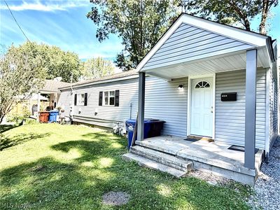 810 Newton Dr