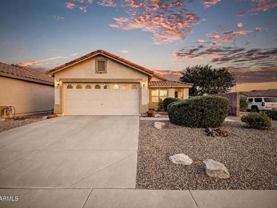 667 W KINGMAN Loop
