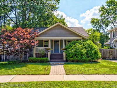 1015 Batavia Ave