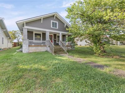 905 Main St