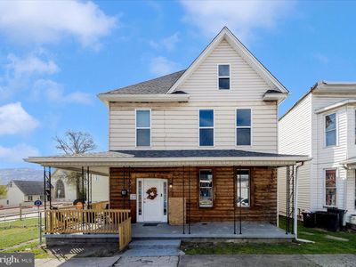 319 Grand Ave
