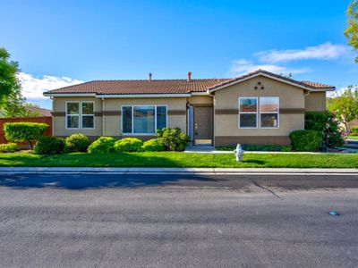 824 El Tesoro Ln