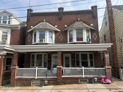 403 Harrison St