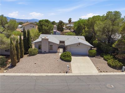 590 Ridgecrest Dr