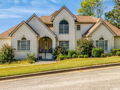 8105 Chaseview Ct