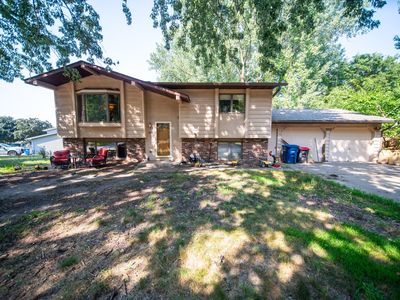 2253 Patch Cres
