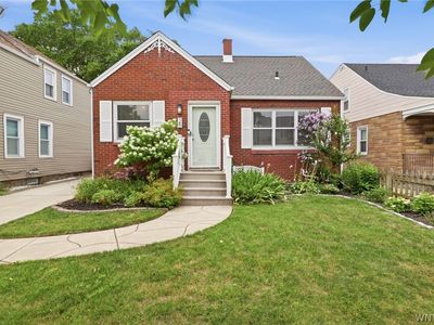 25 Louvaine Dr