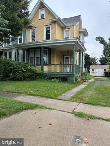 7 N East Ave