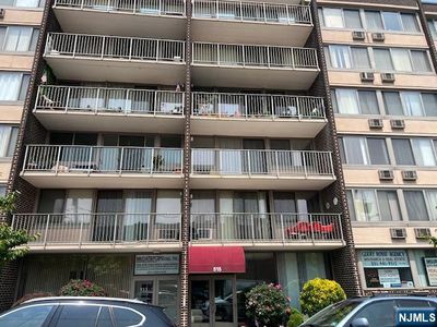 515 Anderson Ave APT 2G