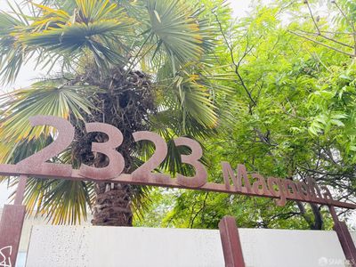 2323 Magnolia St Suite 6