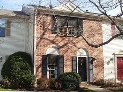 92 Baldwin Ct