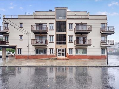1901 Voorhies Ave APT 4