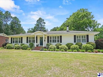 616 Barefoot St