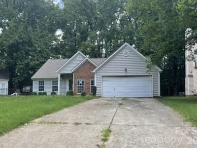 6213 Nevin Rd