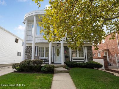 42 Plymouth Rd