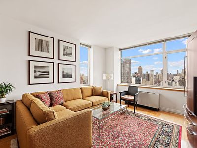1760 2nd Ave APT 32B