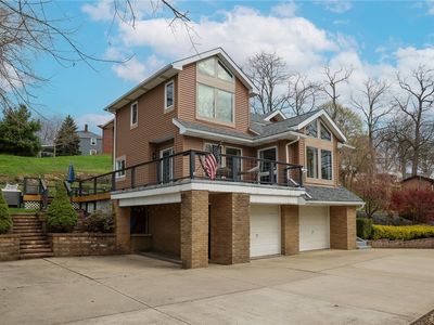 512 Argonne Blvd