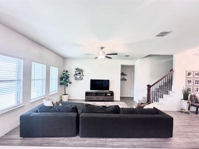 1364 Renoir Dr