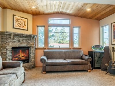 45 Mountain Blvd Unit 1