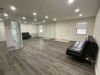 10415 NW 35th Ave