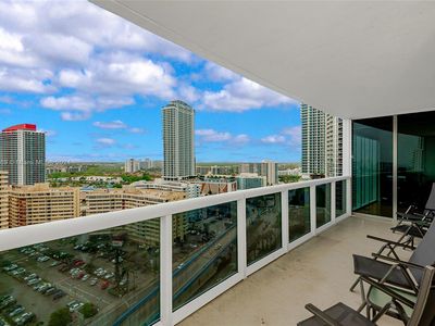 1850 S Ocean Dr APT 2007