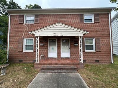318 Clay St