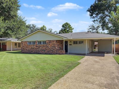 831 E River Rd