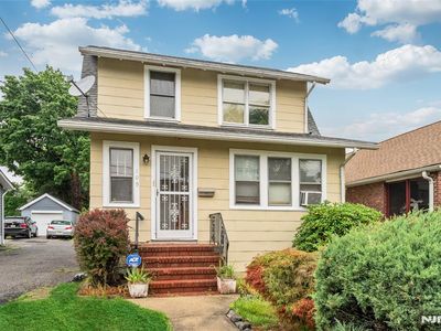 109 Bergen Ave