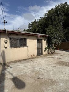 8 S Francis St