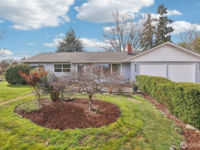 9301 Silver Star Avenue