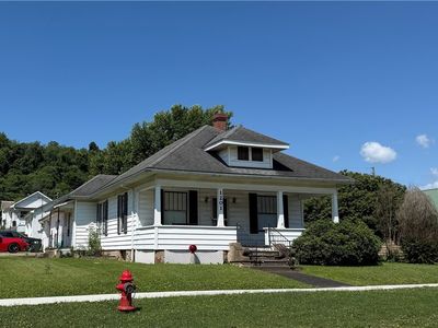 1201 N Main St