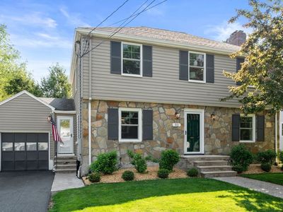 52 Beaufort Ave