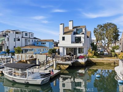 3912 River Ave