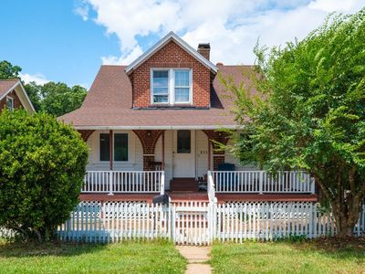 233 N Bayard Ave