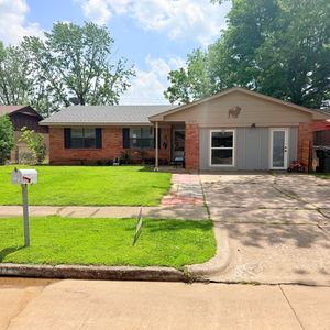 1113 W 14th Pl
