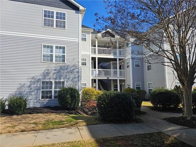 102 University Village Dr #I