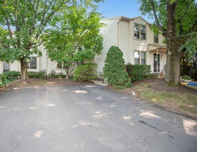 226 Inverness Cir