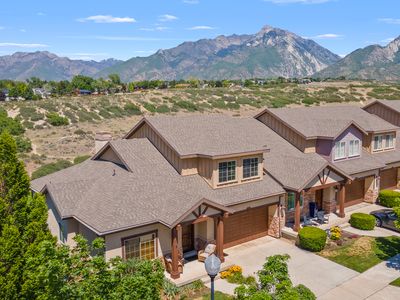 1445 E Chateau Ridge Way
