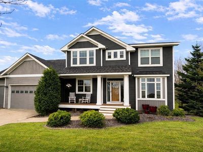 1127 Woodridge Ct SE