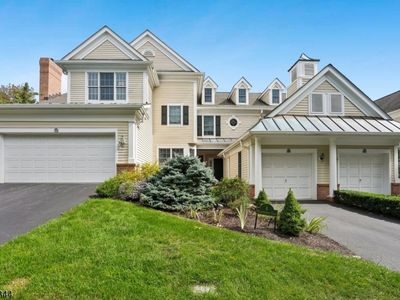 4 Meadowbrook Club Way