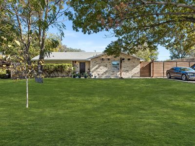 806 Nature Dr