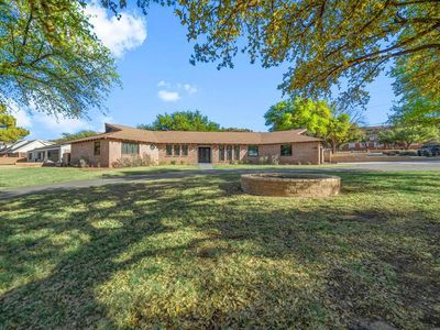 700 Highland Dr