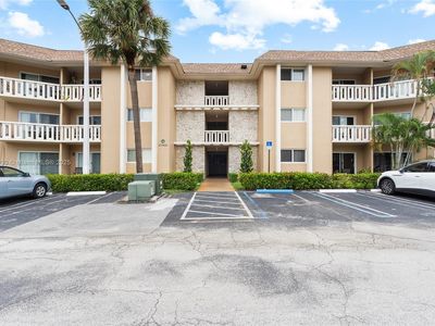 7480 Miami Lakes Dr APT G202