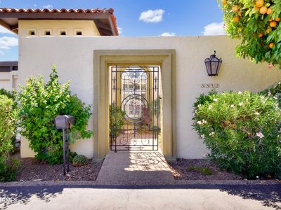 5332 N Questa Tierra Drive